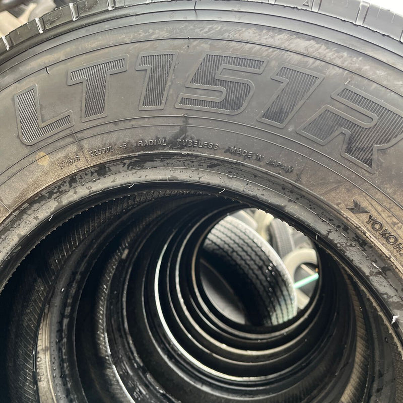 205/85R16 YOKOHAMA, LT151R 　バリ溝　　激安美品　　6本セット：33000円