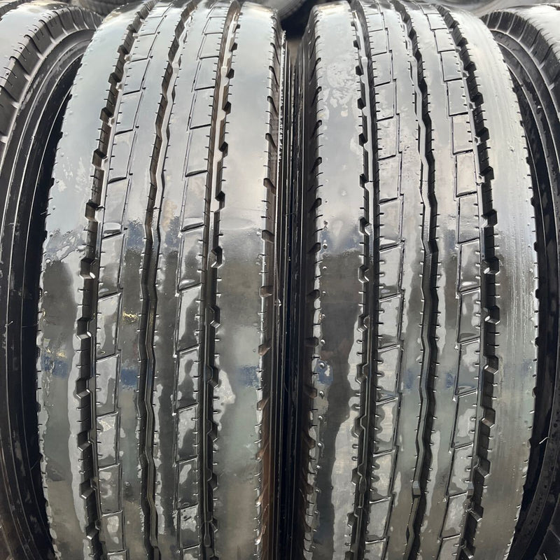 205/85R16 YOKOHAMA, LT151R 　バリ溝　　激安美品　　6本セット：33000円