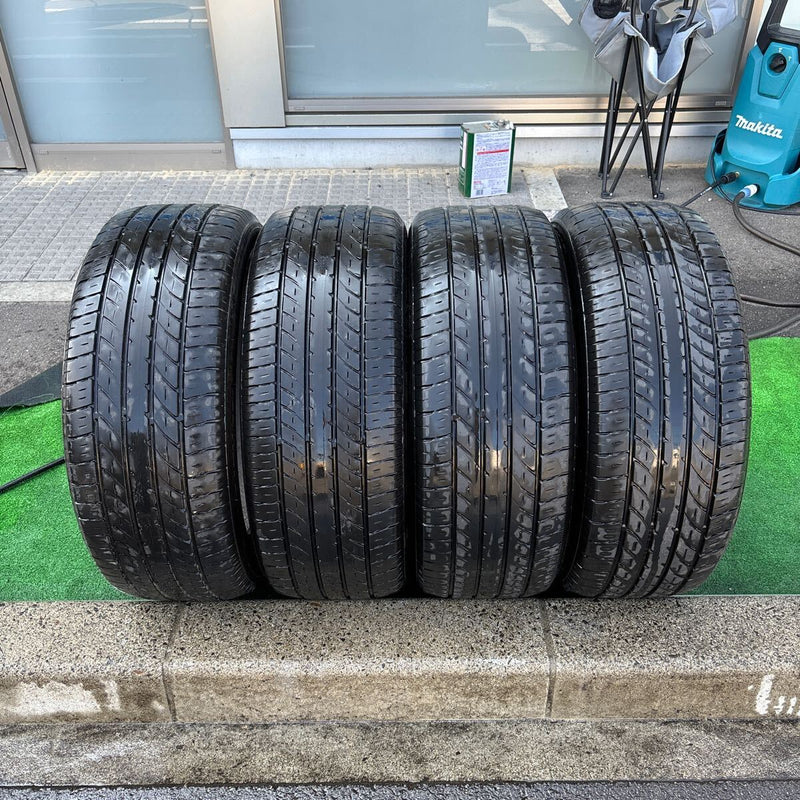 235/50R18 中古夏タイヤ　TOYO　2019年UP 4本セット：18000円