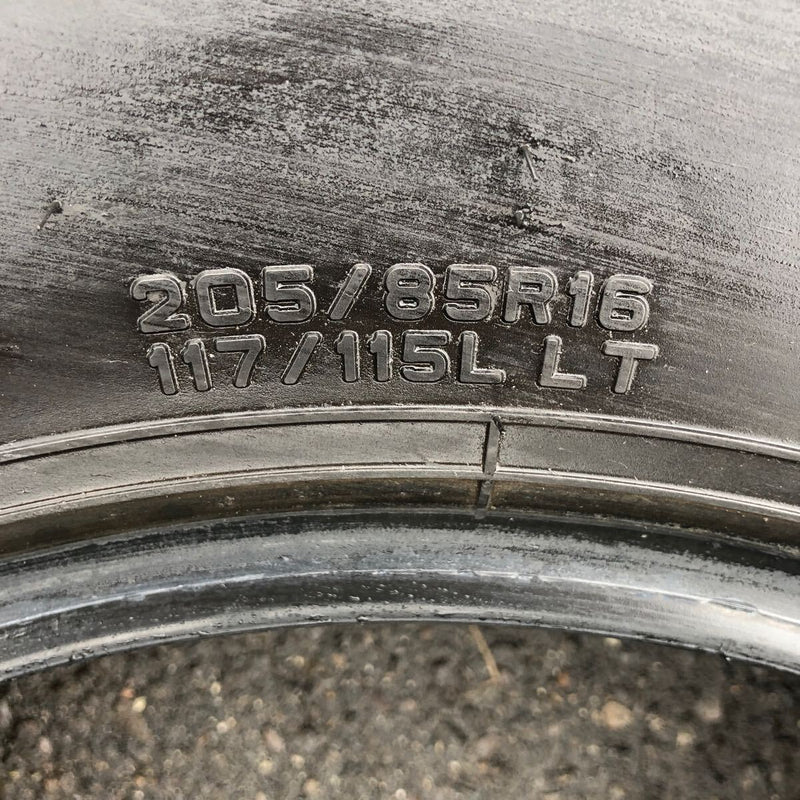 205/85R16 DUNLOP 117/115L, SP LT5, 中古　激安美品　4本セット：19000円