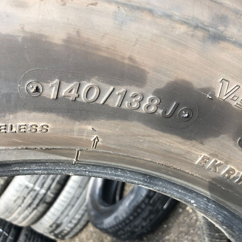 265/70R19.5 BRIDGESTONE 140/138J, W900, 2016年製　激安美品　1本：12000円