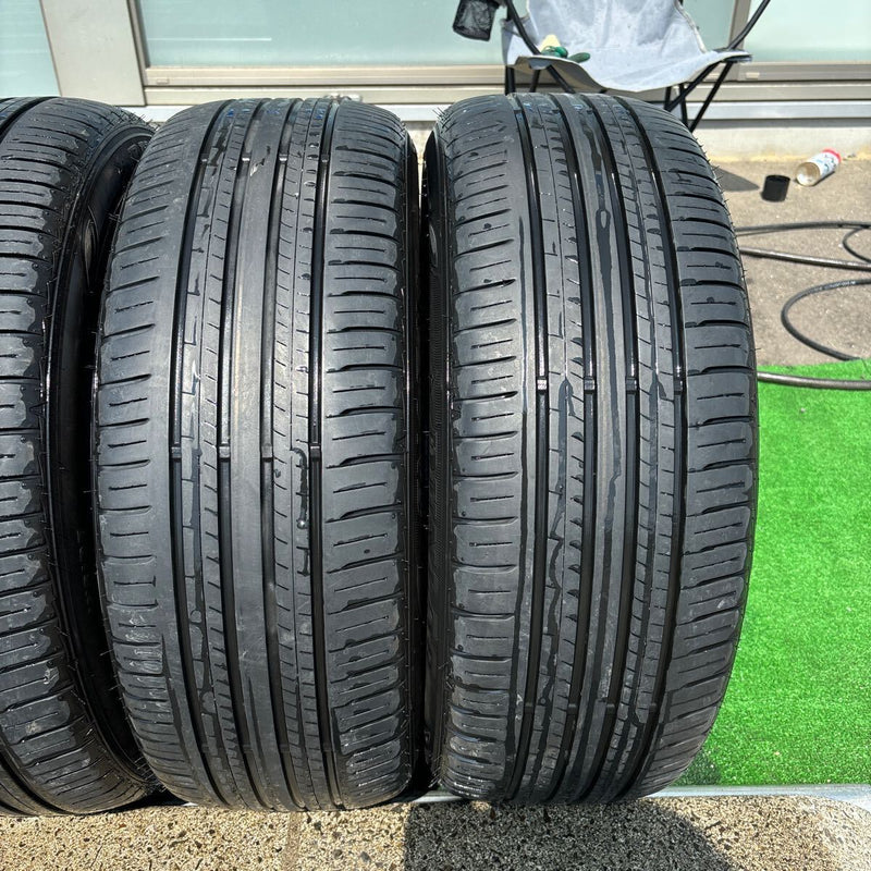 215/50R18 中古夏タイヤ　DUNLOP EC300+　2020年UP 4本セット：18000円