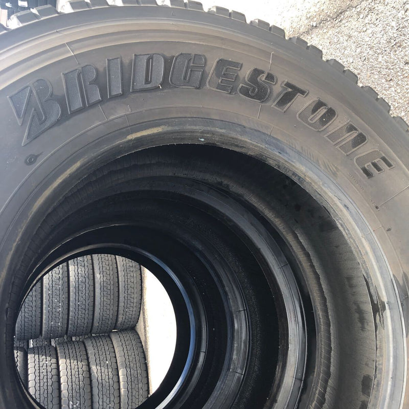 11R22.5 BRIDGESTONE W900, 中古　激安美品　　4本セット：59000円