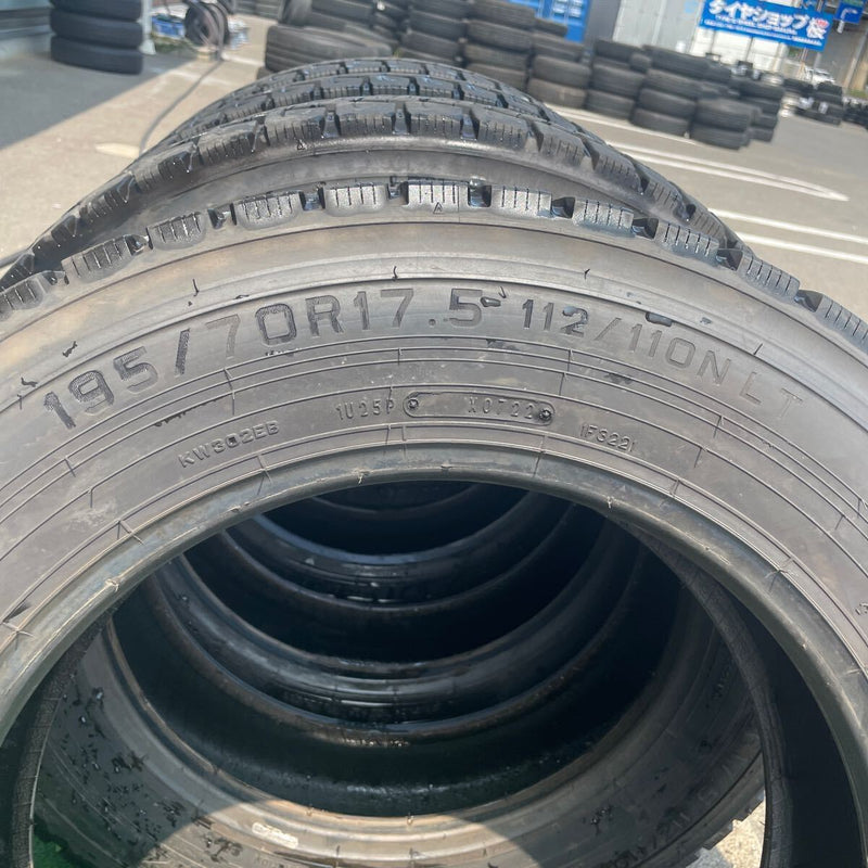 195/70R17.5 中古地山　ダンロップ　2022年　激安美品　　4本セット：24000円