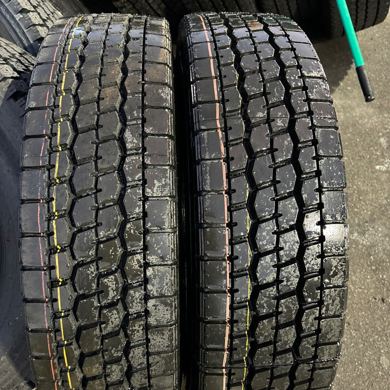 225/80R17.5 中古再生タイヤ　ミクス　激安美品　　2本セット：20000円