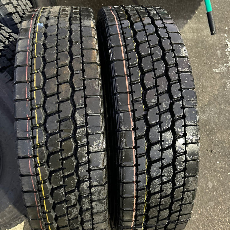 225/80R17.5 中古再生タイヤ　ミクス　激安美品　　2本セット：20000円