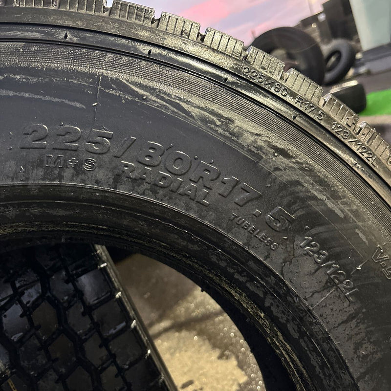 225/80R17.5 中古再生タイヤ　ミクス　激安美品　　2本セット：20000円