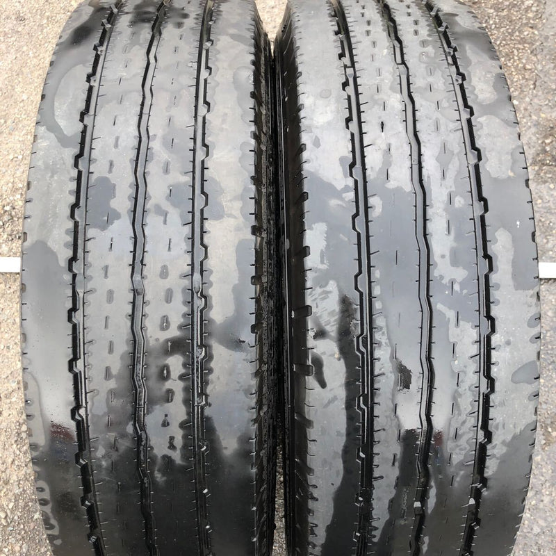 205/70R16　YOKOHAMA　111/109L, 12PR, LT151R, 2022年　激安美品　　2本セット：8000円