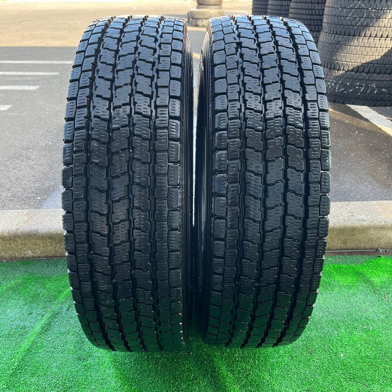 215/70R17.5 YOKOHAMA, IG91 中古スタッドレス　激安美品　　2本セット：9800円