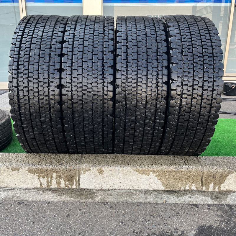 245/70R19.5 BRIDGESTONE 136/134J, W900, 中古　激安美品　4本セット:45000円