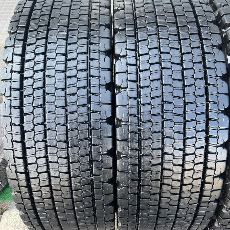 245/70R19.5 BRIDGESTONE 136/134J, W900, 中古　激安美品　4本セット:45000円