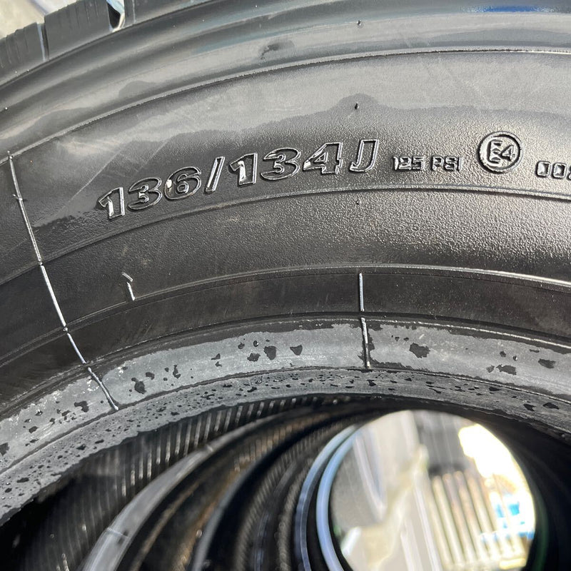 245/70R19.5 YOKOHAMA 136/134J, 903ZW, 中古　激安美品　6本セット:70000円