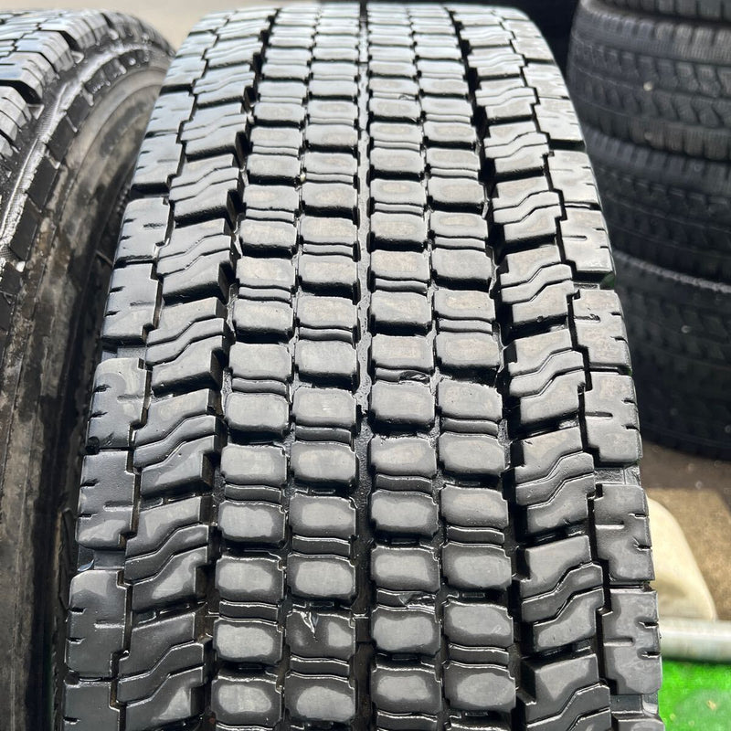 225/80R17.5 再生　中古スタッドレス　　激安美品　　6本セット：28000円