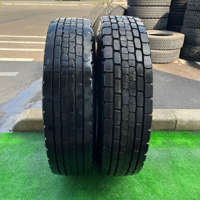 225/80R17.5 DUNLOP, SP680 中古ミックス　激安美品　　2本セット：19000円