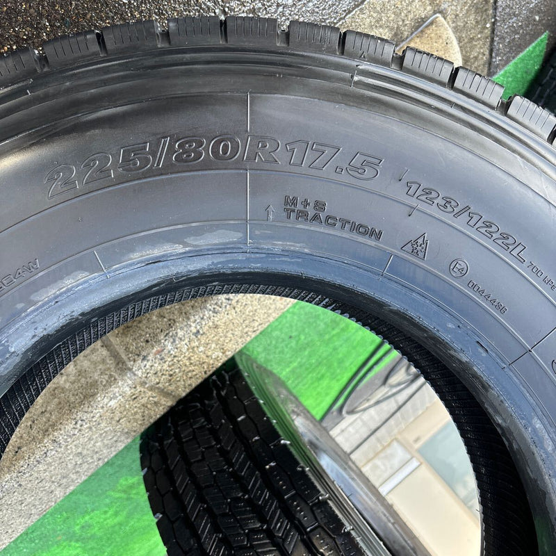 225/80R17.5 LT　YOKOHAMA 904W　2021年 中古スタッドレス　　2本セット：12000円