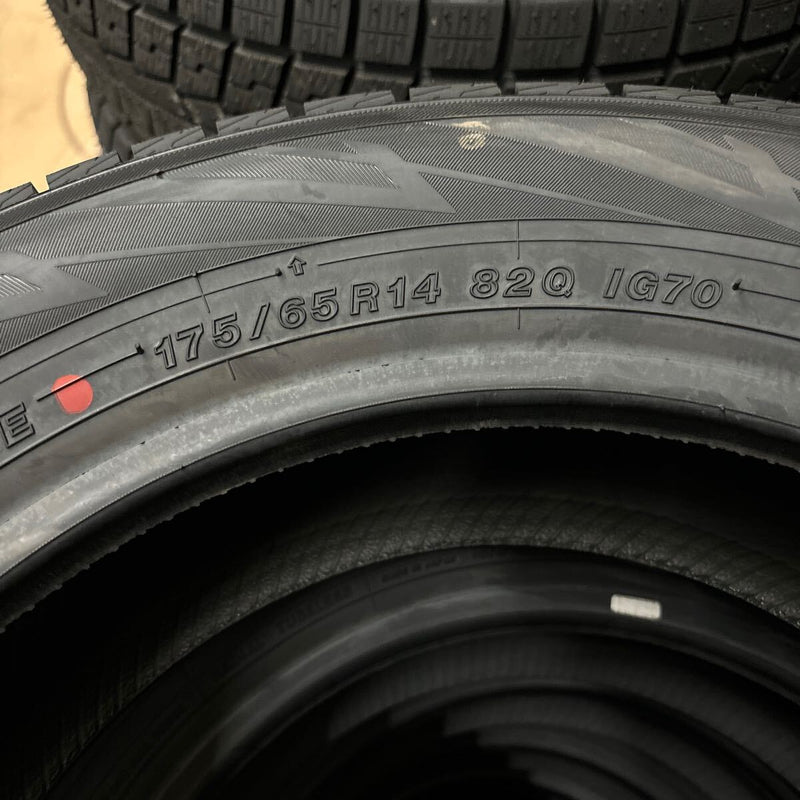 175/65R14 スタッドレス　在庫処分　2021年製　4本セット:29000円