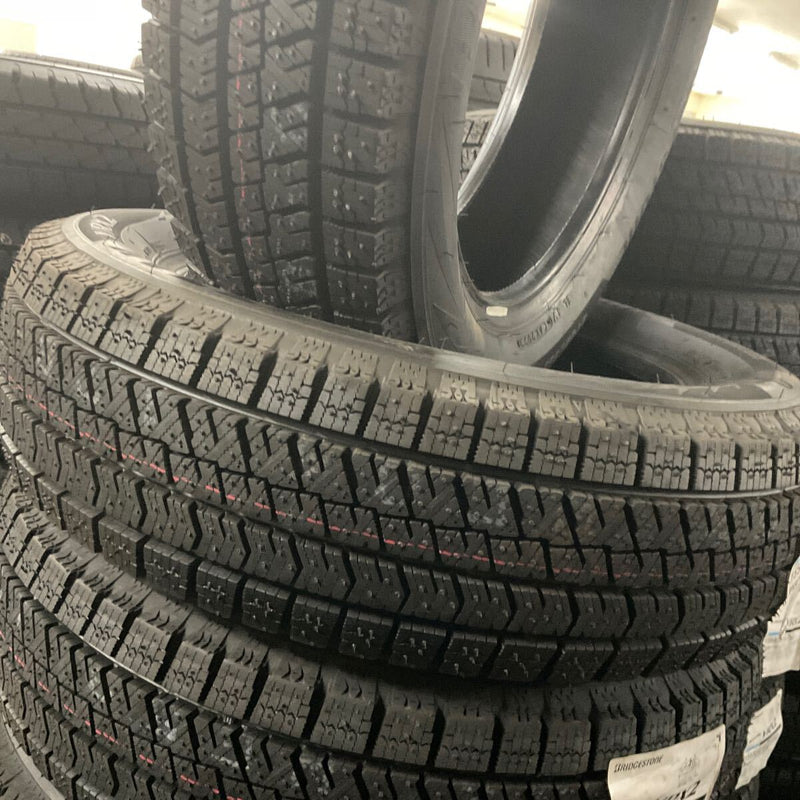 ブリヂストン 155/65R14 VRX2 新品　2023年製　スタッドレスタイヤ　4本セット：31000円