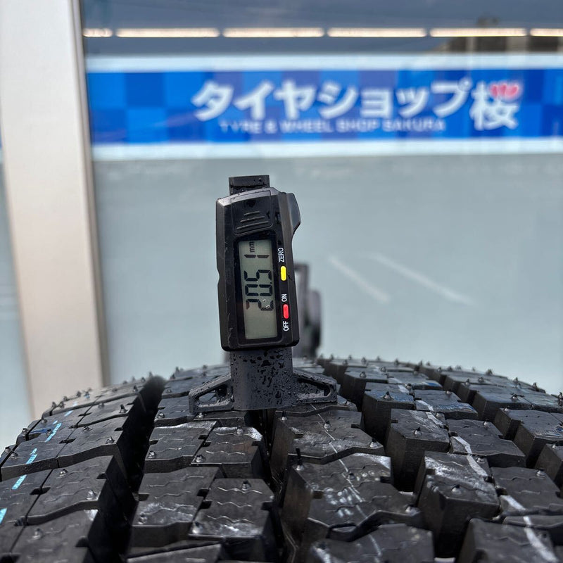 295/80R22.5 TOYO M919 中古地山　スタッドレス　激安美品　1本：18000円