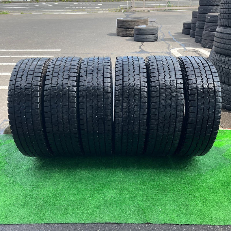 205/70R16 DUNLOP, LT03 中古スタッドレス　激安美品　　6本セット：24000円