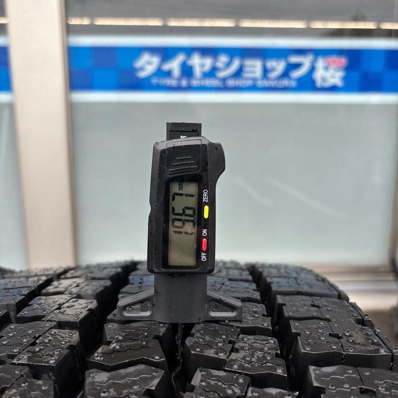 275/80R22.5 M919 M929 中古再生 スタッドレス　2本セット：40000円