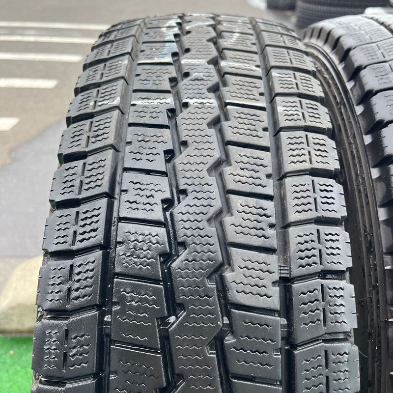 205/75R16 DUNLOP, LT03 中古スタッドレス　激安美品　　6本セット：24500円