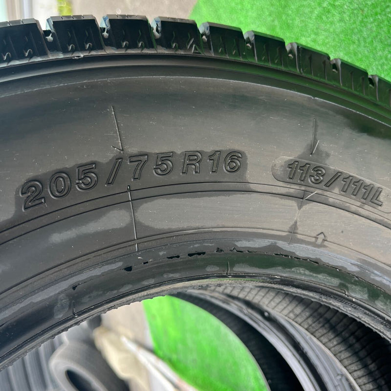 205/75R16 YOKOHAMA, IG91 中古スタッドレス　激安美品　　2本セット：9000円