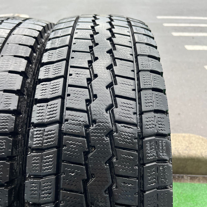 205/75R16 DUNLOP, LT03 中古スタッドレス　激安美品　　6本セット：24000円