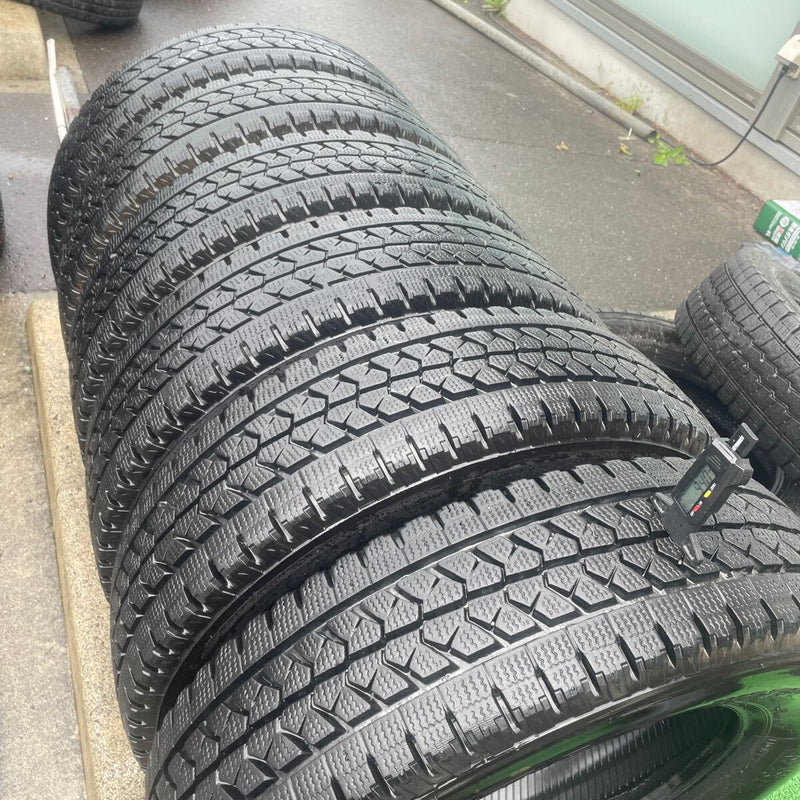 205/75R16 中古地山　ブリヂストン　激安美品　　6本セット：25000円