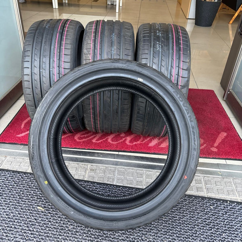 245/35R19 、89W ヨコハマADVAN sport 未使用品　2021年　激安美品　4本セット：70000円 未使用