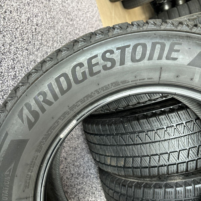 225/65R17 BRIDGESTONE DM-V3　2020年製　中古スタッドレス　　4本セット：18000円