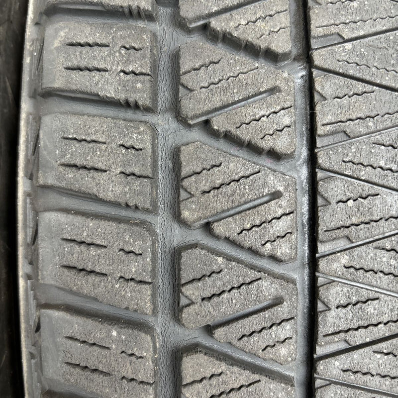 225/65R17 BRIDGESTONE DM-V3　2020年製　中古スタッドレス　　4本セット：18000円