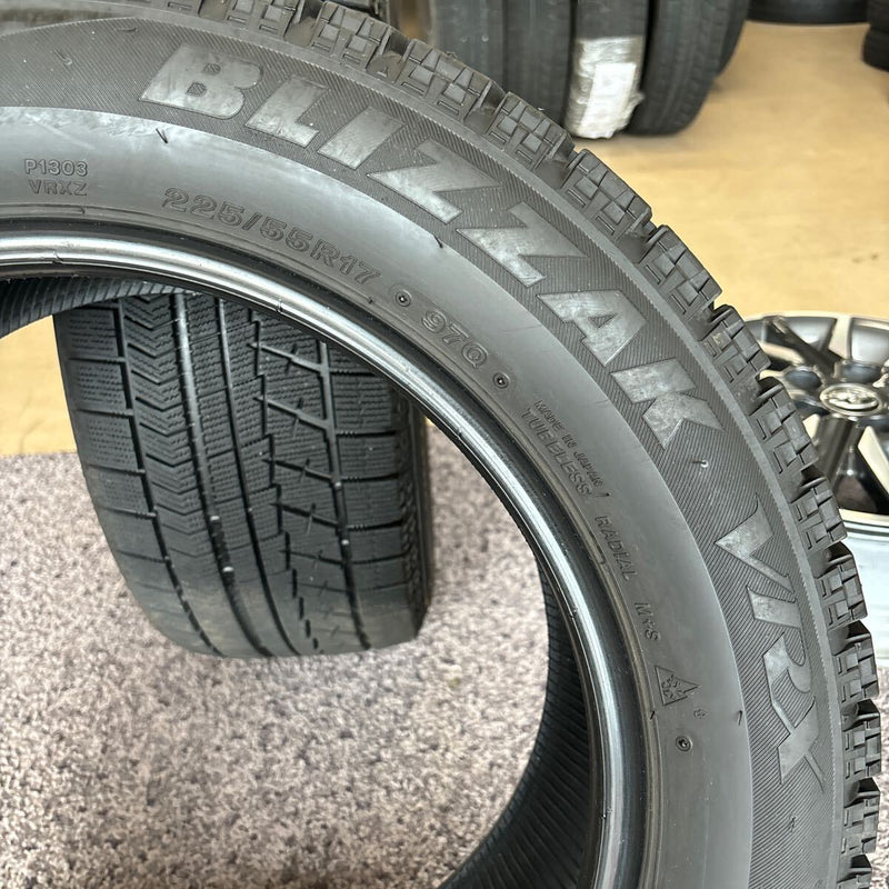 225/55R17 BRIDGESTONE VRX 中古スタッドレス　4本セット：10000円