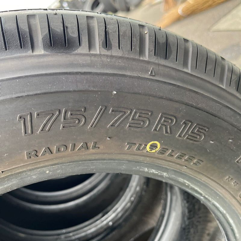 175/75R15 中古タテ溝　　激安美品　　6本セット：23000円