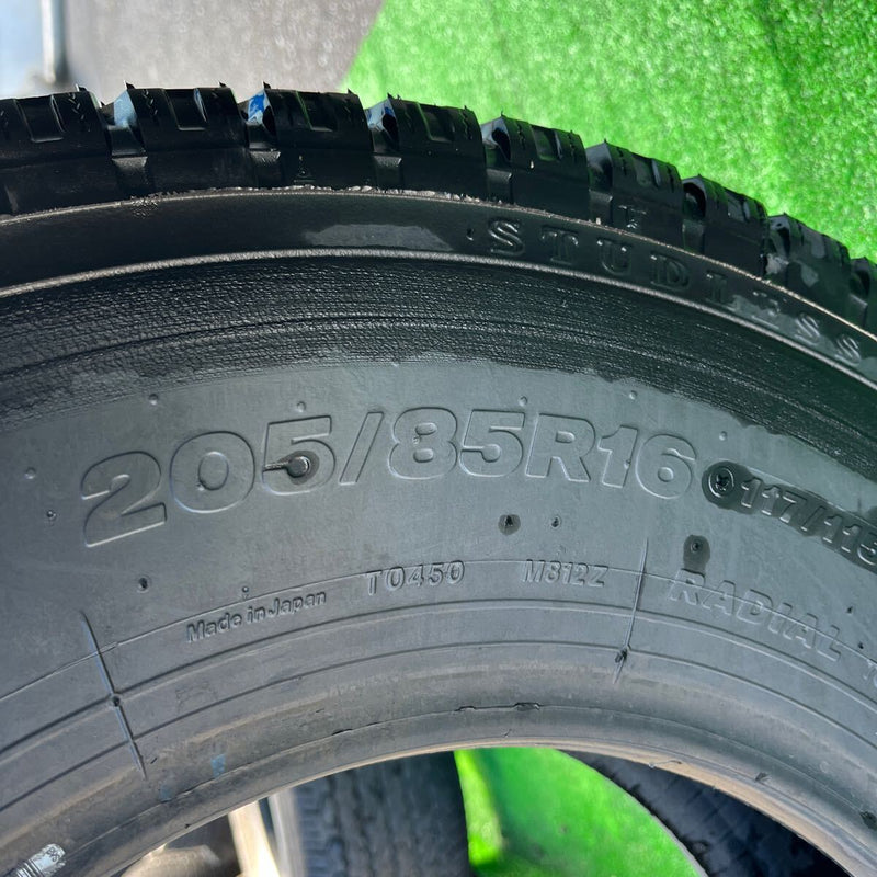 205/85R16 再生　中古スタッドレス　M934　激安美品　　1本セット：6000円