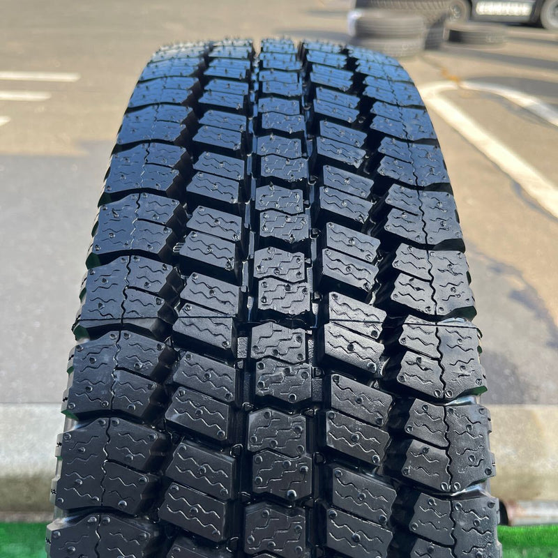 205/85R16 再生　中古スタッドレス　M934　激安美品　　1本セット：6000円