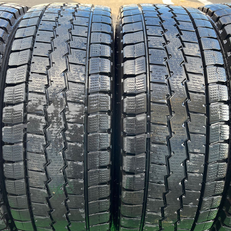 225/70R16 DUNLOP, 中古スタッドレス　　 LT03　激安美品　　6本セット：24000円