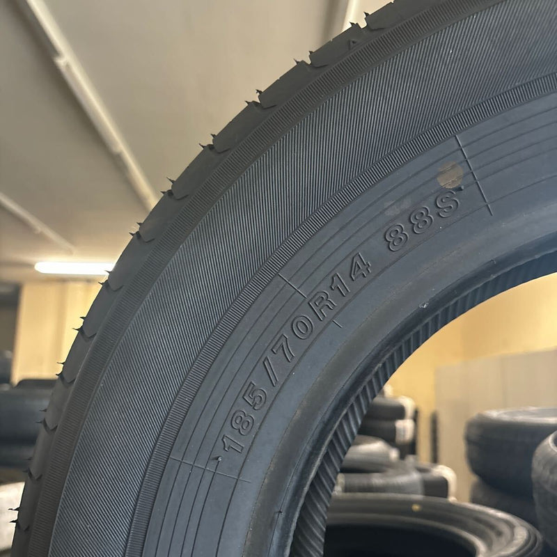 ヨコハマ185/70R14 ES31 年落ち未使用品 4本:23000円 未使用