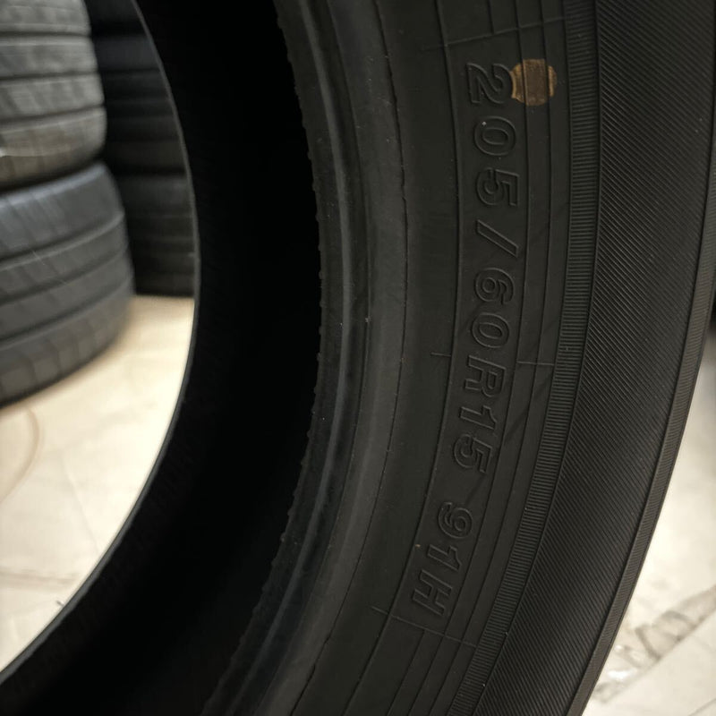 ヨコハマ 205/60R15 ES31 年落ち未使用品 2本:12000円 未使用