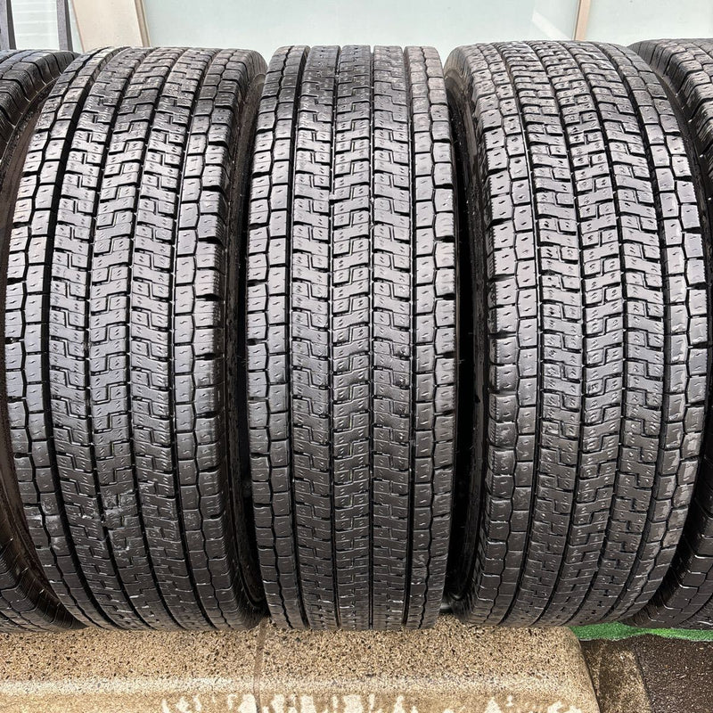 275/80R22.5 YOKOHAMA 151/148J, 903ZW, 中古地山　激安美品　8本セット：106500円