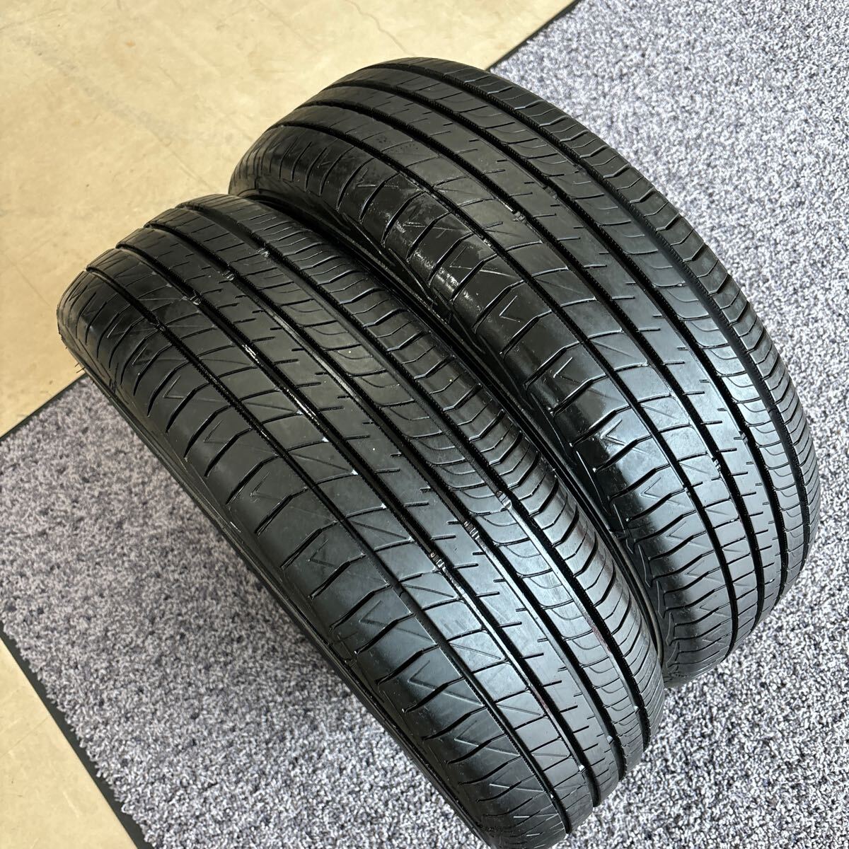 中古ダンロップ　185/65r15   2本 ダンロップ185/65R15 バリ溝 中古夏タイヤ 2本:9000円 | 桜国際貿易