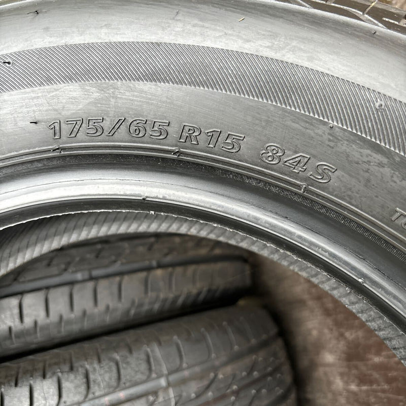 175/65R15 BRIDGESTONE NEXTRY 未使用品　夏タイヤ　4本セット：28000円