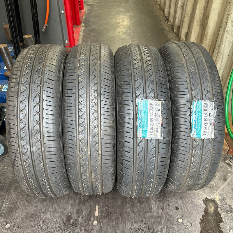 185/70R14 YOKOHAMA AE-01F 未使用品　夏タイヤ　4本セット：24000円