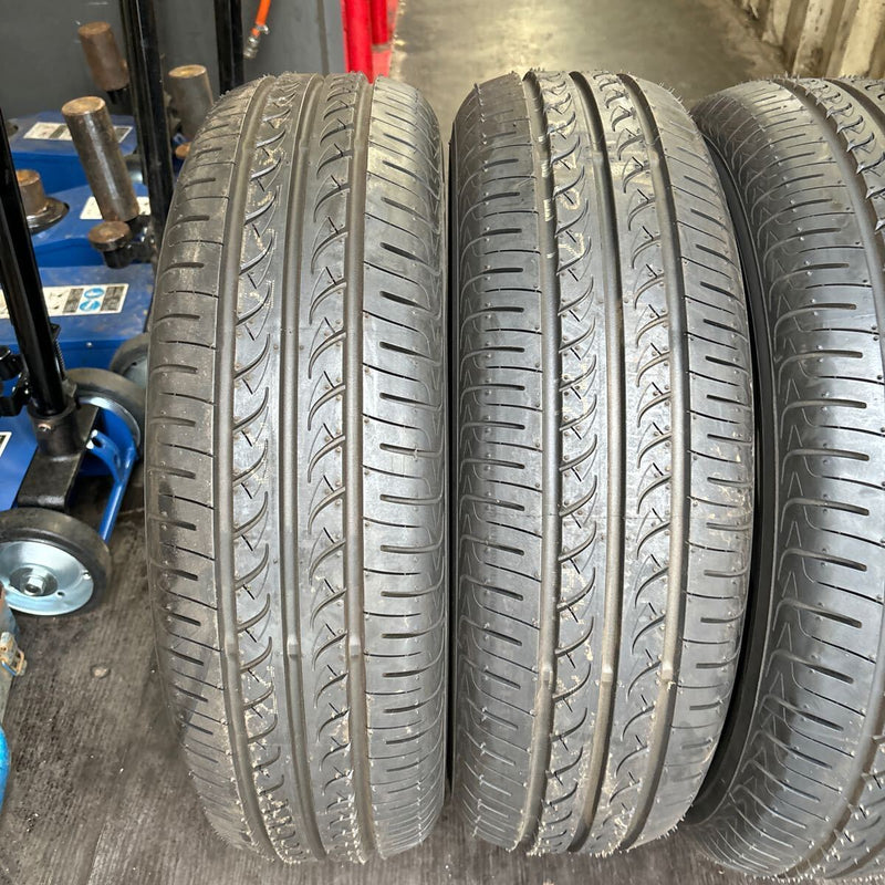 185/70R14 YOKOHAMA AE-01F 未使用品　夏タイヤ　4本セット：24000円