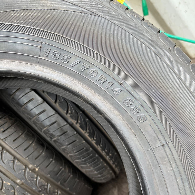 185/70R14 YOKOHAMA AE-01F 未使用品　夏タイヤ　4本セット：24000円