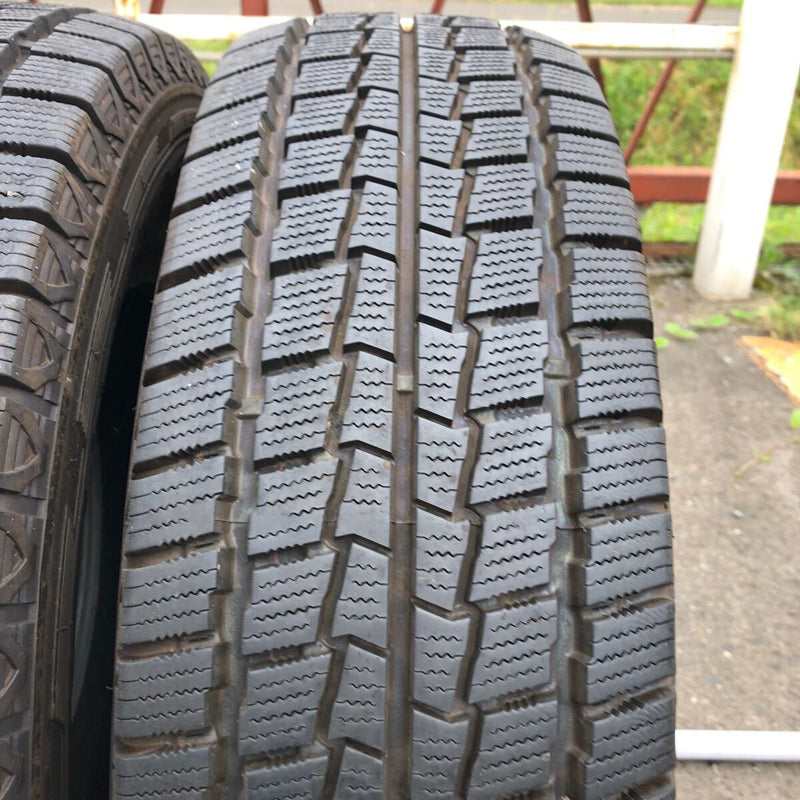 195/80R15 中古スタッドレス　　8.5〜9部山　激安美品　　4本セット：17000円