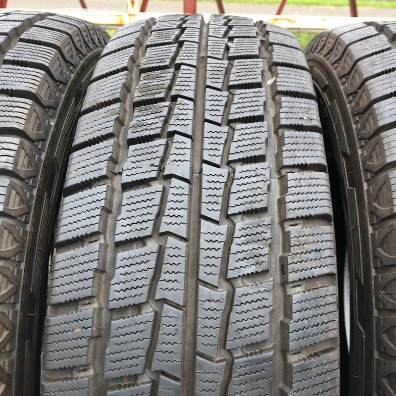 195/80R15 中古スタッドレス　　8.5〜9部山　激安美品　　4本セット：17000円