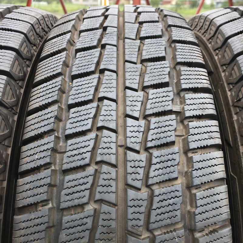 195/80R15 中古スタッドレス　　8.5〜9部山　激安美品　　4本セット：17000円