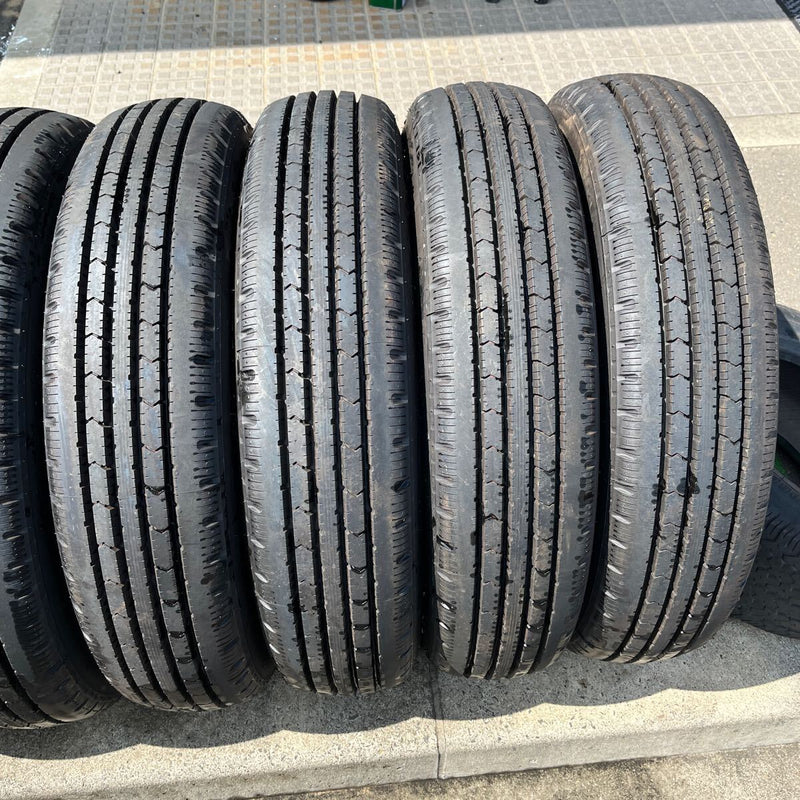 205/80R17.5 中古地山　2024年製 ブリヂストン　ほぼ新品　激安美品6本セット＋1本：55000円