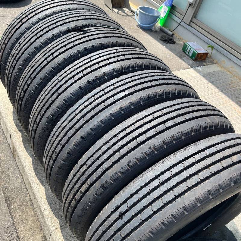 205/80R17.5 中古地山　2024年製 ブリヂストン　ほぼ新品　激安美品6本セット＋1本：55000円