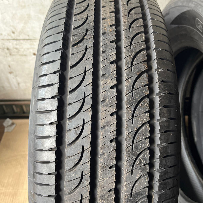 235/65R17 YOKOHAMA, SUV 未使用　激安美品　4本セット：34000円